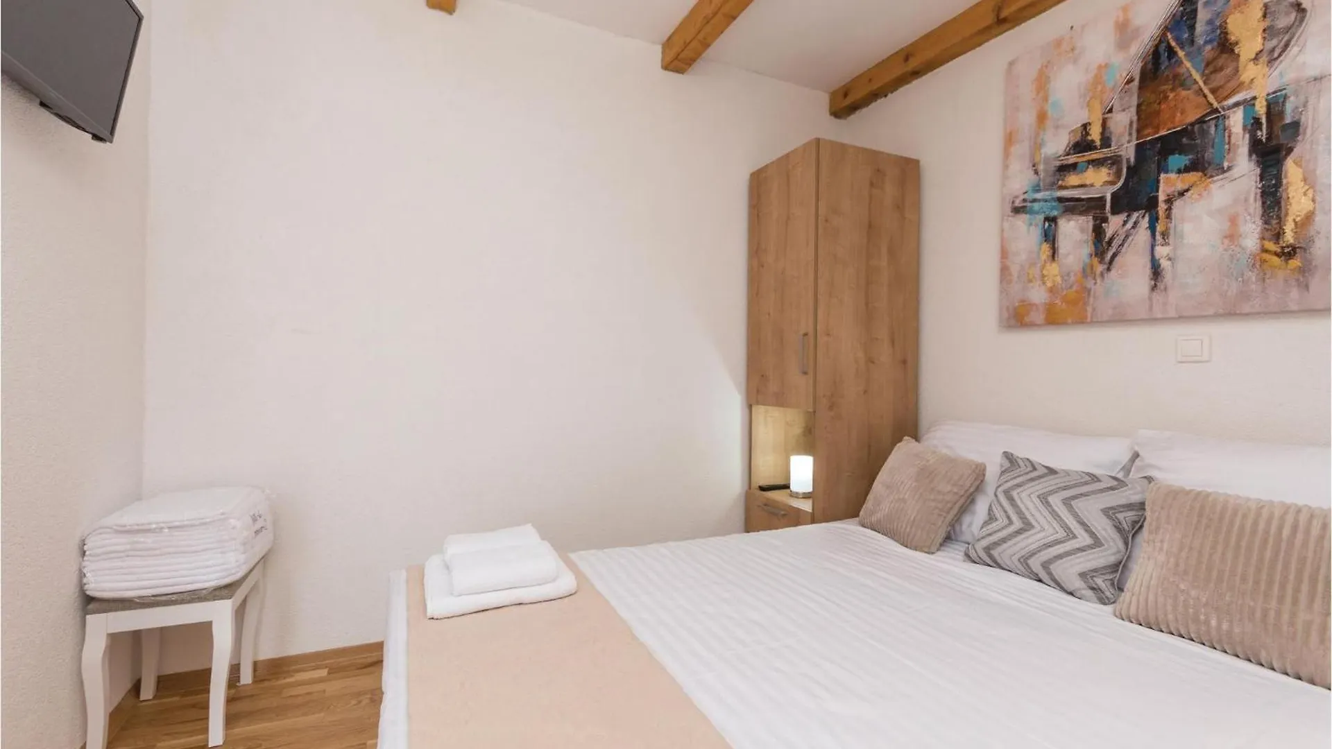 Lovely Home In Jagodnja Gornja With Wifi Gornja Jagodnja 0*,